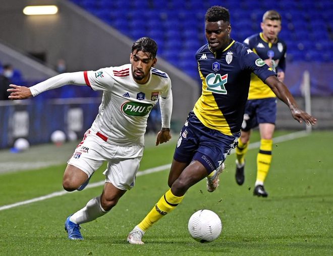 AC Milan Sports 离谱！阿斯顿维拉队长鼓劲备战法国杯清晨巴塞罗那遗憾出局，莱万多夫斯基在老鹰比赛中刷新纪录